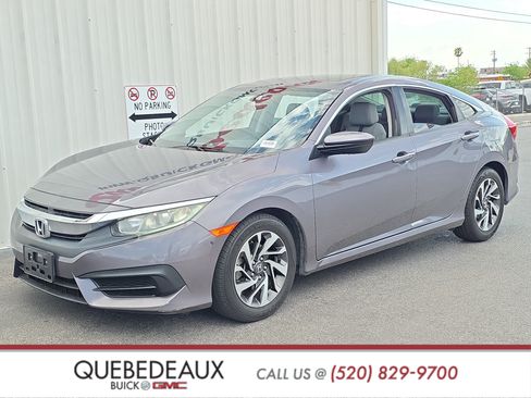 Used 2018 Honda Civic EX image 3