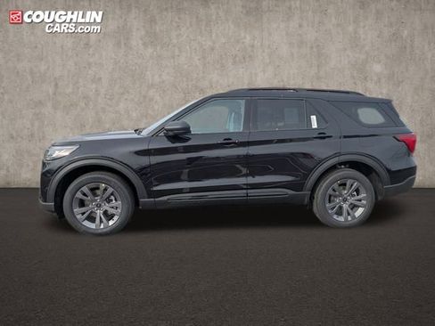 New 2026 Ford Explorer Active w/ Active Comfort Package image 4