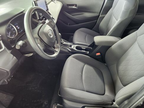 Used 2020 Toyota Corolla LE image 11