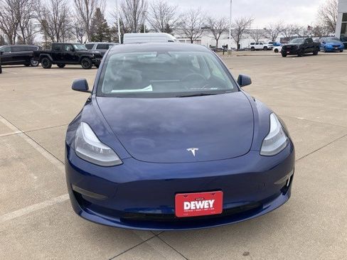 Used 2023 Tesla Model 3 Performance image 2