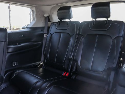 Used 2021 Jeep Grand Cherokee L Limited image 21