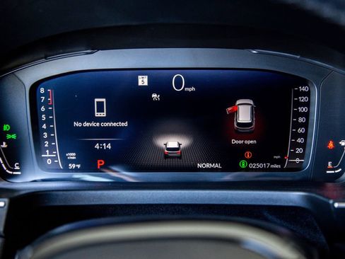Used 2023 Honda Pilot Elite image 14