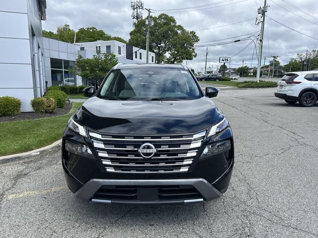Certified 2025 Nissan Rogue SL AWD/4WD image 3