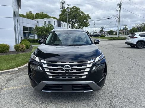 Certified 2025 Nissan Rogue SL AWD/4WD image 3