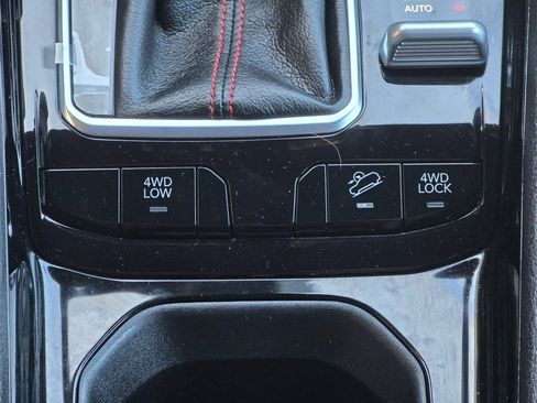 Used 2023 Jeep Compass Trailhawk image 17