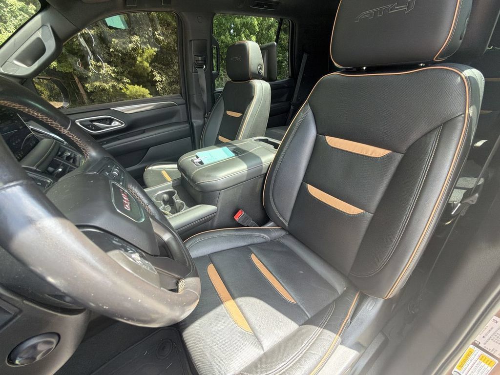 Used 2021 GMC Yukon AT4 w/ Rear Media and Nav Package AWD/4WD image 20