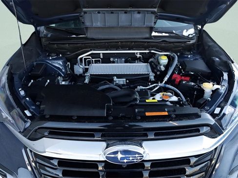 Used 2024 Subaru Ascent Touring image 9