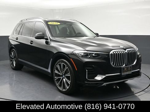 Used 2021 BMW X7 xDrive40i w/ Premium Package 2 AWD/4WD image 1