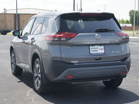 Used 2023 Nissan Rogue SV AWD/4WD image 14