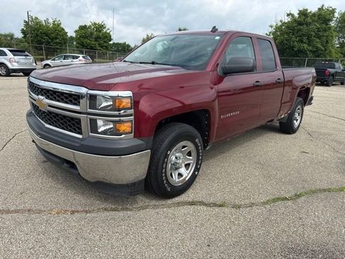 Used 2014 Chevrolet Silverado 1500 W/T w/ Trailering Package AWD/4WD image 2