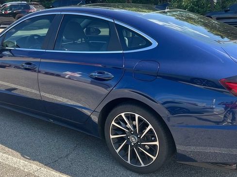 Used 2021 Hyundai Sonata Limited w/ Cargo Package FWD image 4