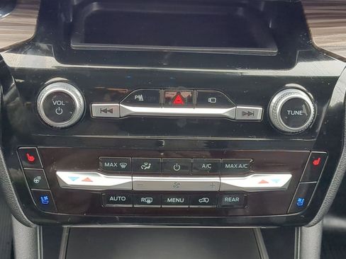 Used 2021 Ford Explorer Limited w/ Hybrid Equipment Group 310A image 27