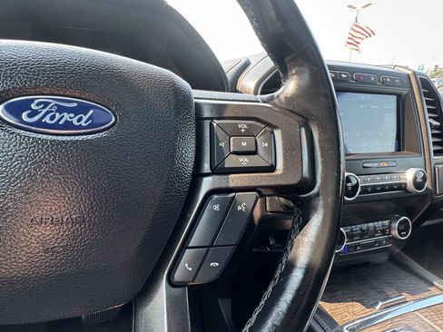Used 2021 Ford Expedition Limited AWD/4WD image 18