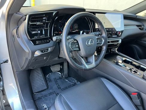 Used 2026 Lexus RX 350 Premium w/ Accessory Package (2T) FWD image 27