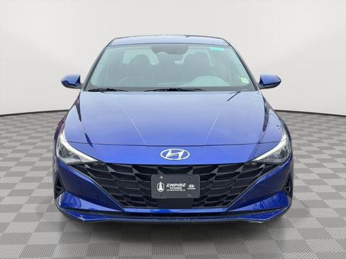 Used 2023 Hyundai Elantra SEL w/ Convenience Package image 2