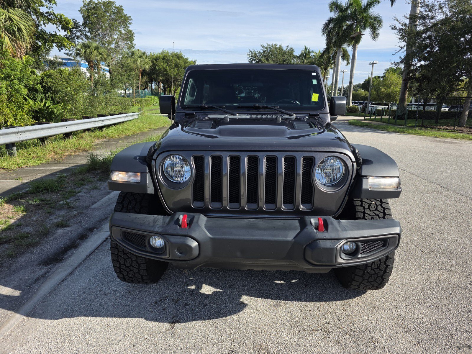 Used 2021 Jeep Wrangler Unlimited Rubicon w/ Cold Weather Group AWD/4WD image 8