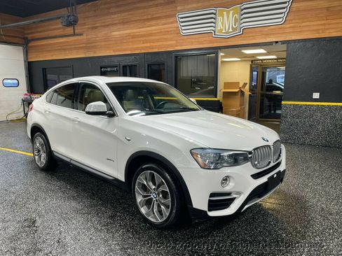 Used 2016 BMW X4 xDrive28i AWD/4WD image 2