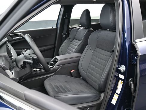 New 2026 Mitsubishi Outlander SE image 45