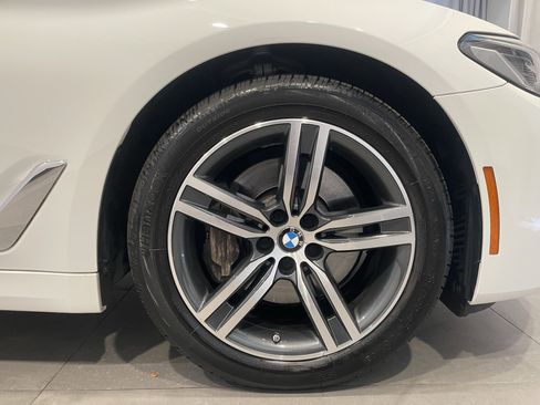 Certified 2023 BMW 530i xDrive w/ Convenience Package AWD/4WD image 10