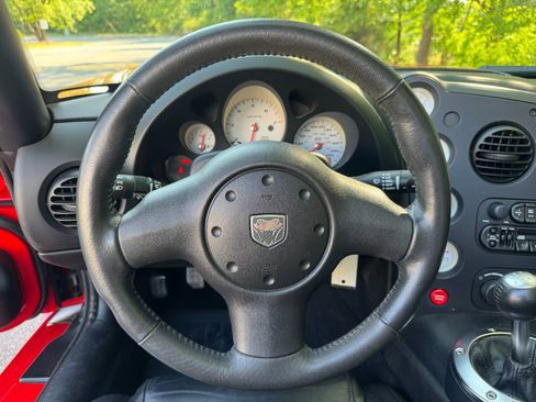 Used 2003 Dodge Viper SRT-10 RWD image 35
