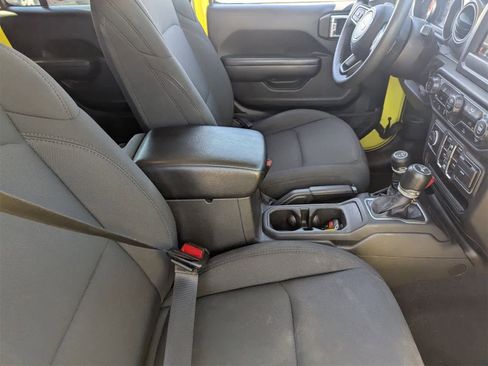 Used 2023 Jeep Wrangler Sport S image 13