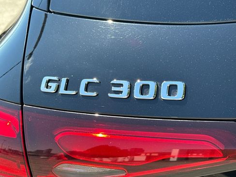Used 2024 Mercedes-Benz GLC 300 image 38