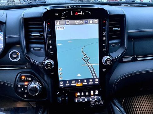 Used 2022 RAM 1500 Limited w/ Body-Colour Bumper Group image 32