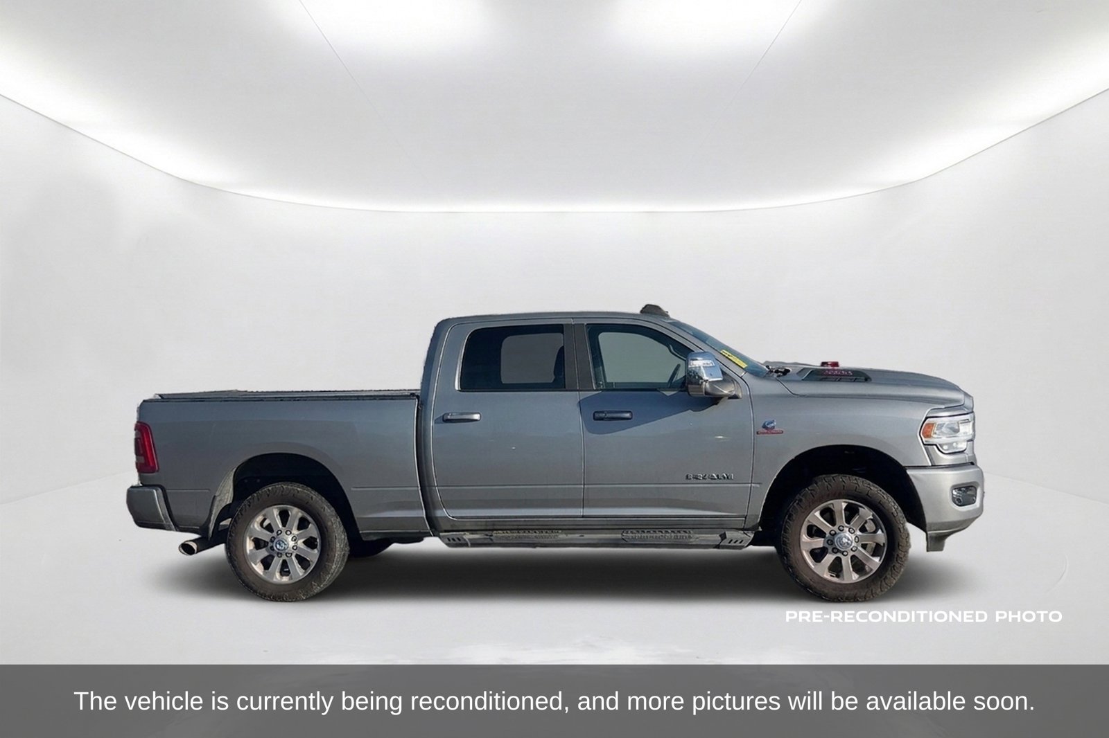 Used 2023 RAM 2500 Laramie AWD/4WD image 4