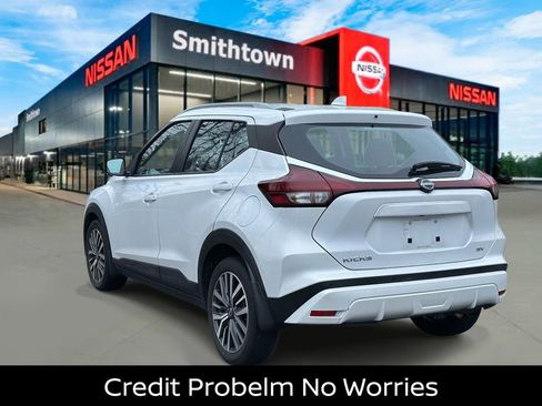 Certified 2022 Nissan Kicks SV image 7
