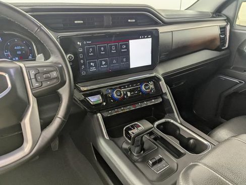 Used 2024 GMC Sierra 1500 Denali w/ Technology Package AWD/4WD image 14