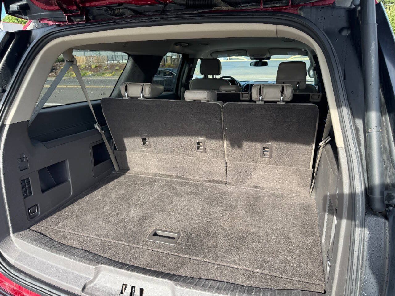 Used 2019 Ford Expedition Max XLT w/ Equipment Group 202A AWD/4WD image 6