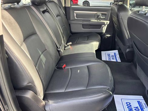 Certified 2020 RAM 1500 Classic SLT w/ Luxury Group image 11