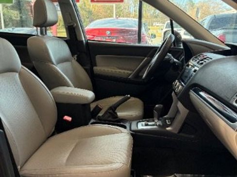 Used 2017 Subaru Forester 2.5i Limited image 33
