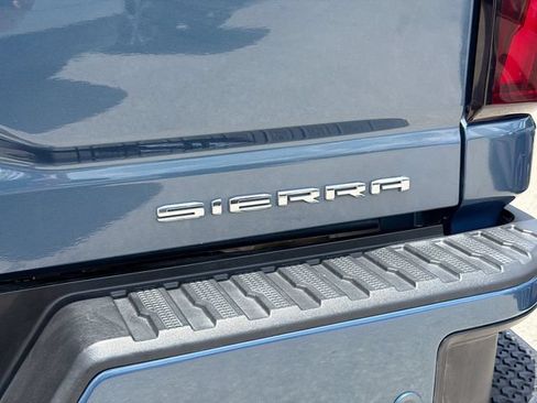 Used 2024 GMC Sierra 2500 Denali w/ Denali Reserve Package AWD/4WD image 44