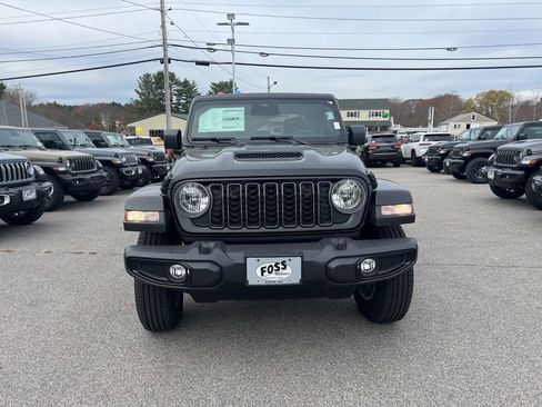 New 2026 Jeep Gladiator Sport image 2