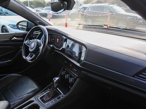 Used 2021 Volkswagen Jetta GLI Autobahn image 18