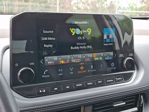 Used 2023 Nissan Rogue Platinum w/ Platinum Premium Package AWD/4WD image 19