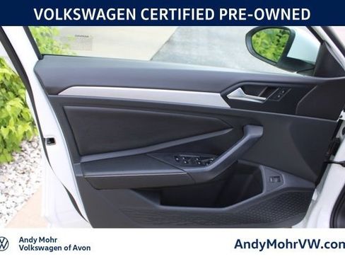 Used 2026 Volkswagen Jetta Sport FWD image 16