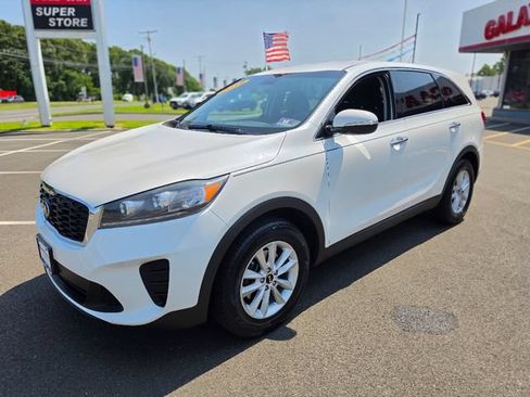 Used 2019 Kia Sorento FWD image 3