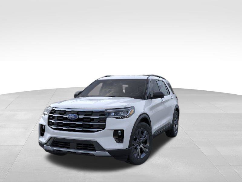 Used 2026 Ford Explorer Active w/ Active Comfort Package AWD/4WD image 3