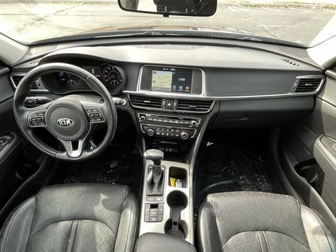 Used 2017 Kia Optima EX image 11