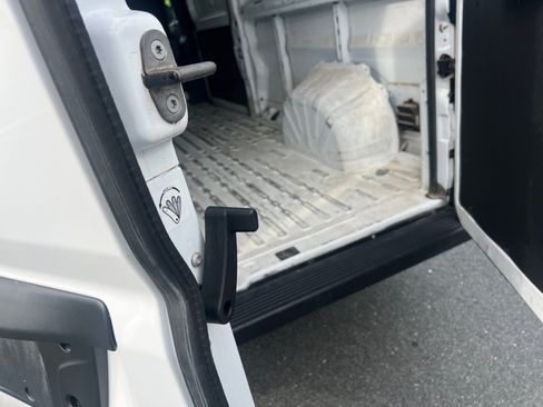 Used 2023 RAM ProMaster 2500 FWD image 13