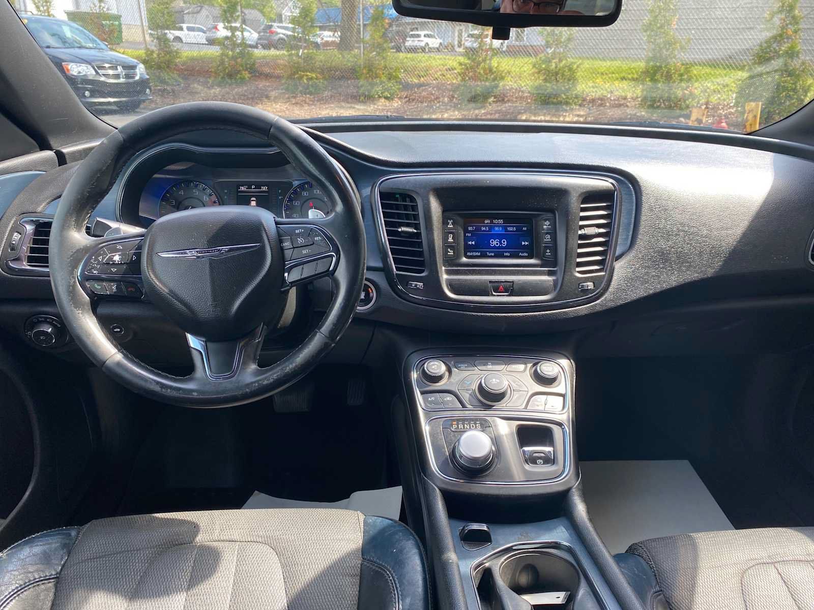 Used 2015 Chrysler 200 S FWD image 7