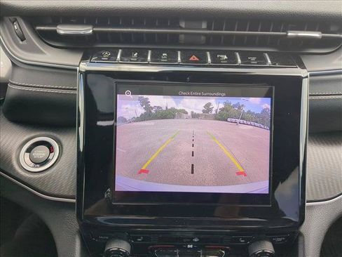 Certified 2024 Jeep Grand Cherokee Altitude RWD image 13