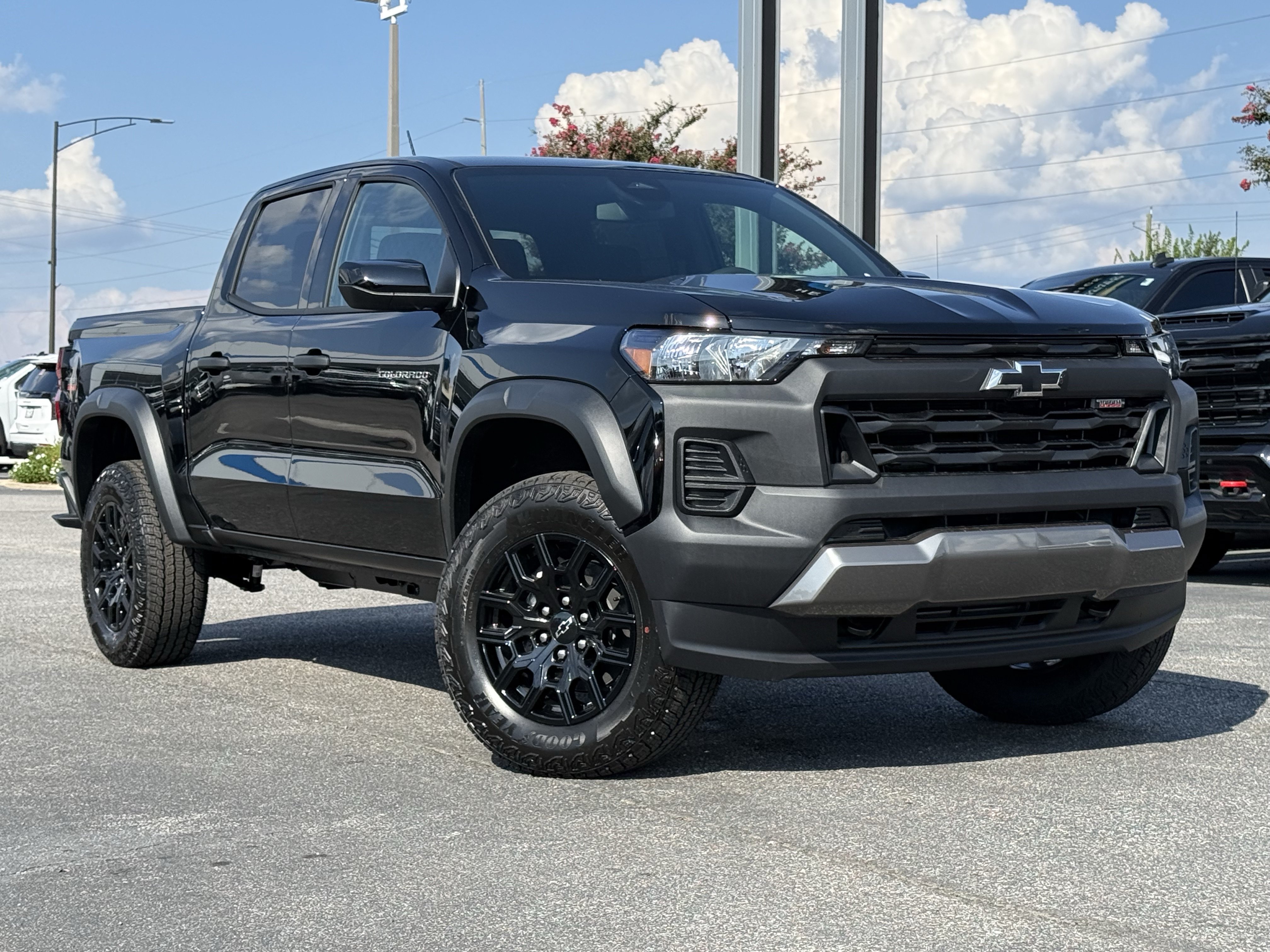New 2026 Chevrolet Colorado Trail Boss AWD/4WD image 2