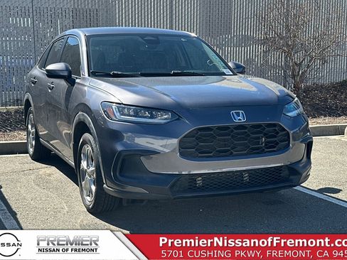 Used 2023 Honda HR-V LX image 1