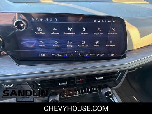 New 2026 Chevrolet Suburban Premier RWD image 29