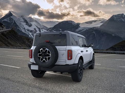 New 2026 Ford Bronco Outer Banks image 8