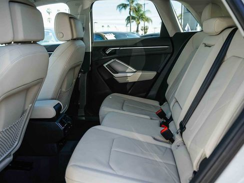 Used 2022 Audi Q3 2.0T Premium Plus w/ Premium Plus Package image 18