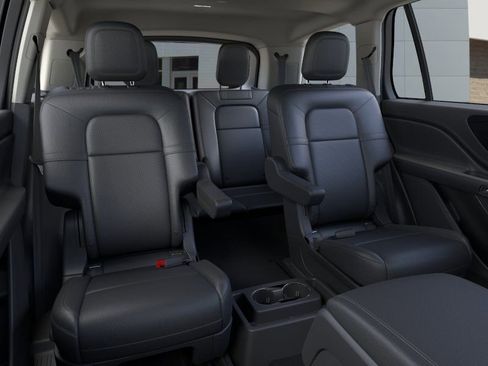 New 2026 Lincoln Aviator AWD w/ Jet Appearance Package image 11